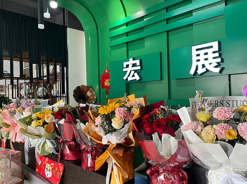 免费午夜视频