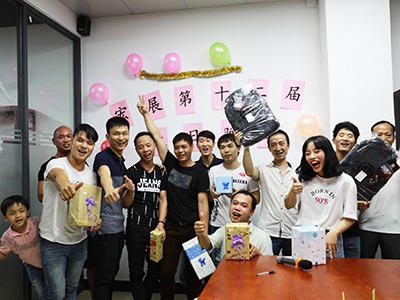 午夜免费激情视频包装制品有限公司第十二届生日晚会