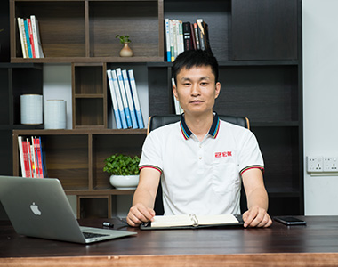 午夜免费激情视频包装